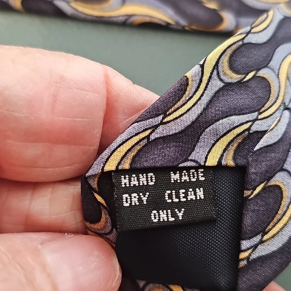 J. Garcia Gray and‎ Gold Patterned Tie 100% Silk